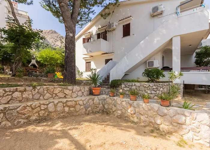 Mw, Plavi Apartman